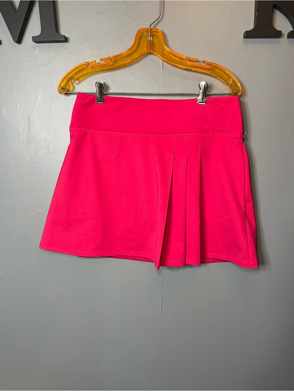 Tommy Bahama Pink Active Skort Women size Medium Tennis Golf Pickleball